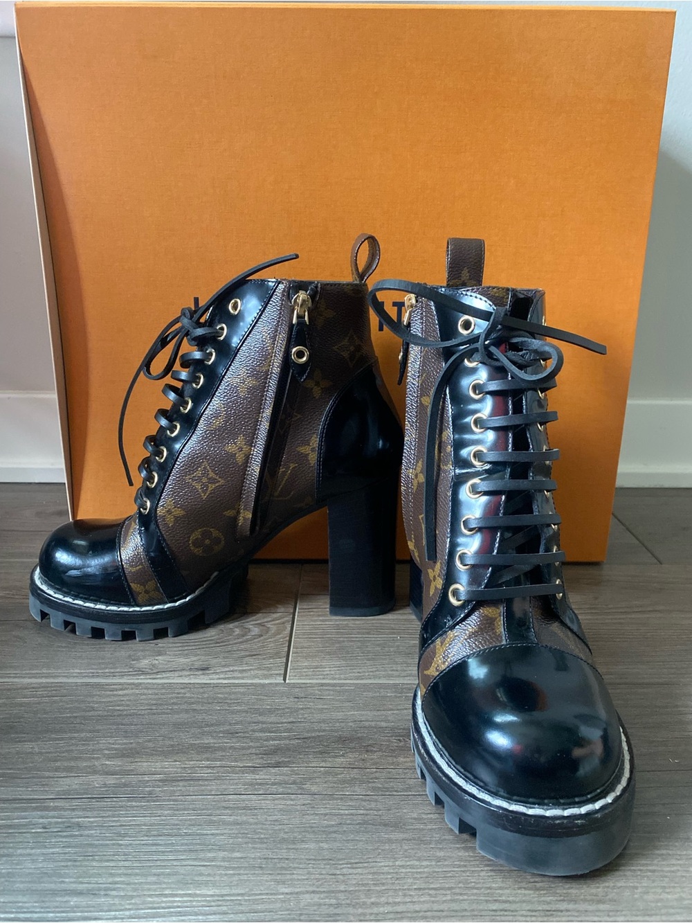 Louis Vuitton Laureate Combat Boots Monogram Canvas Black Leather Size 38.5 Auth - Picture 8 of 16